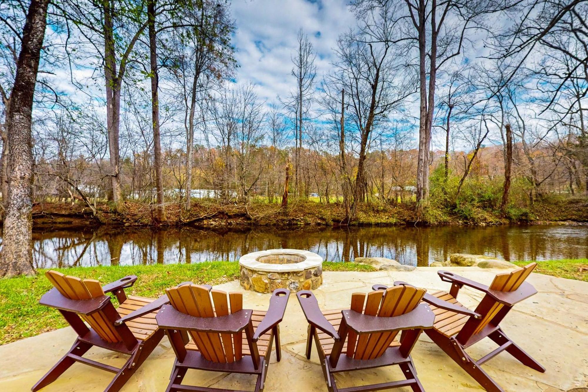 Rivers Edge Villa Cosby Eksteriør bilde